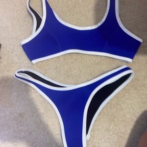 Hoaka Swimwear Bikini